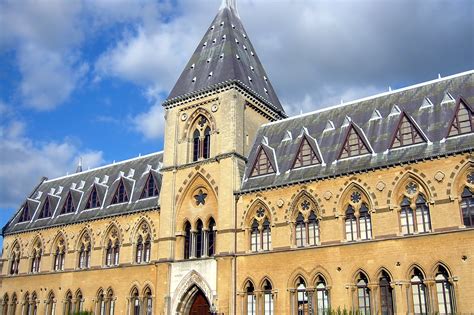 Oxford's famous museum Answer .